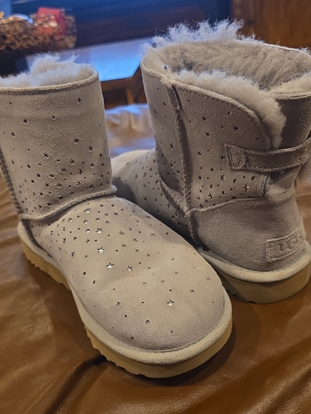 Ugg Stargirl Grey Mini Boots w/o bows Sz 8